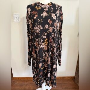 Maurices 2X Black Floral Long Sleeve Dress